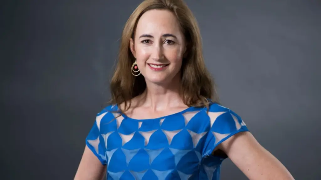 Famous author Sophie Kinsella dies at 55 – leaves legacy of laughter and romance